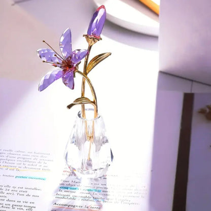 Crystal Lily Statue With Vase