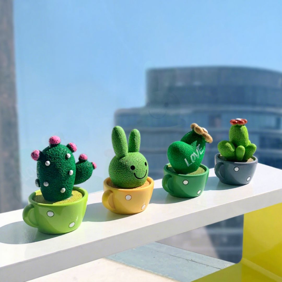 4PCS Mini Resin Cactus Plant Decoration Set