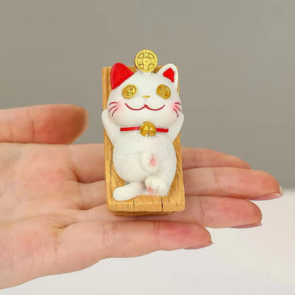 Fortune Cute Resin Cat On Chair Desk Decor