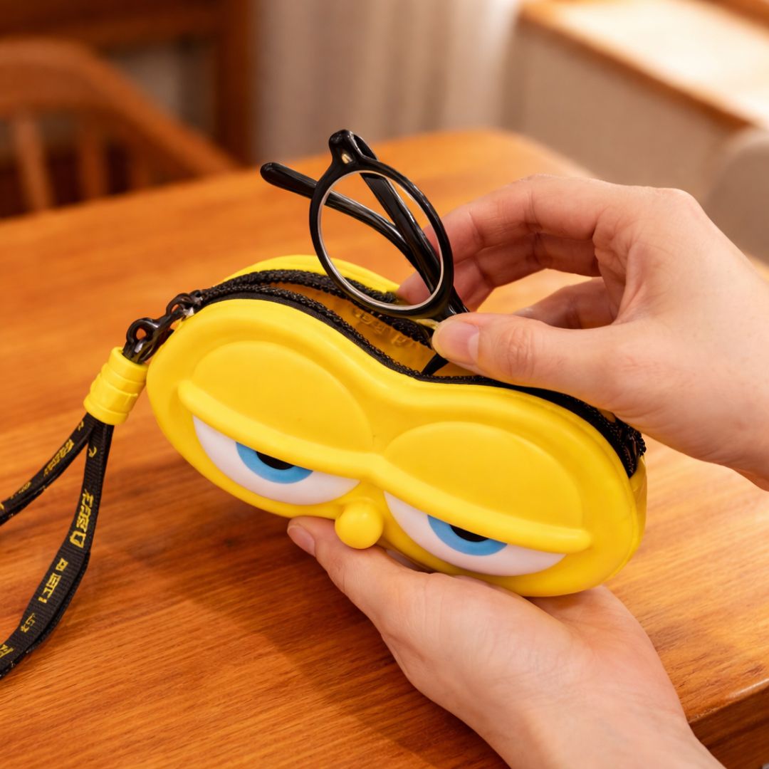 SleepyBlink Pouch