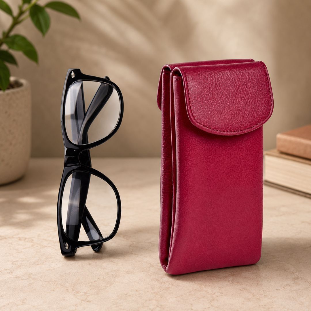 Portable PU Leather Eyeglasses Case, Foldable Glasses Pouch with Magnetic Closure for Reading & Sunglasses
