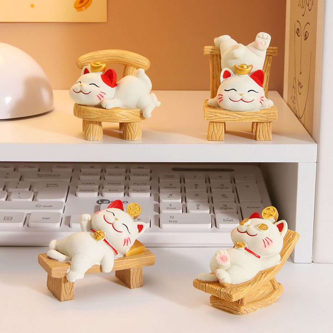 Fortune Cute Resin Cat On Chair Desk Decor