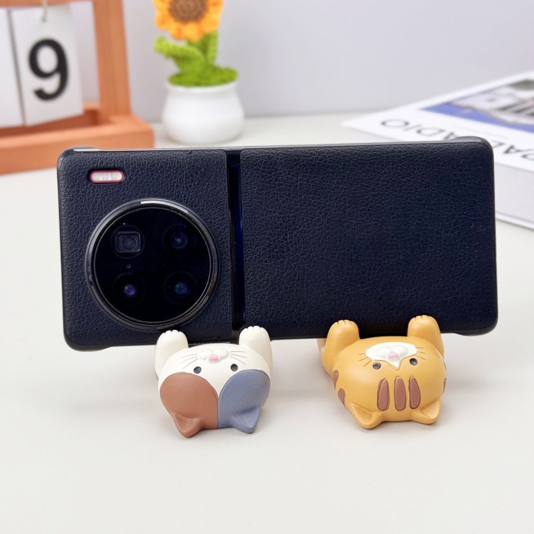 Cute Cat Desk Organizer with Phone Stand